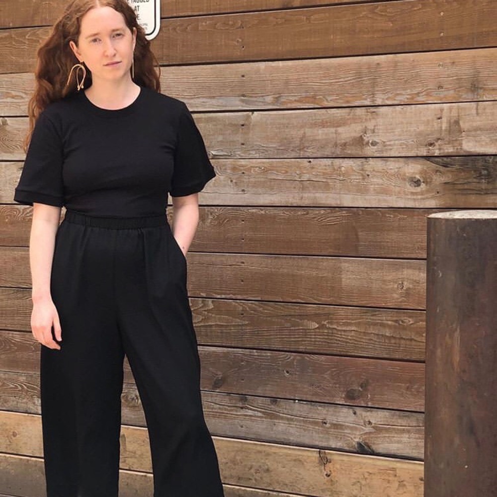 HoiBo Cropped Bell Sleeved Tee